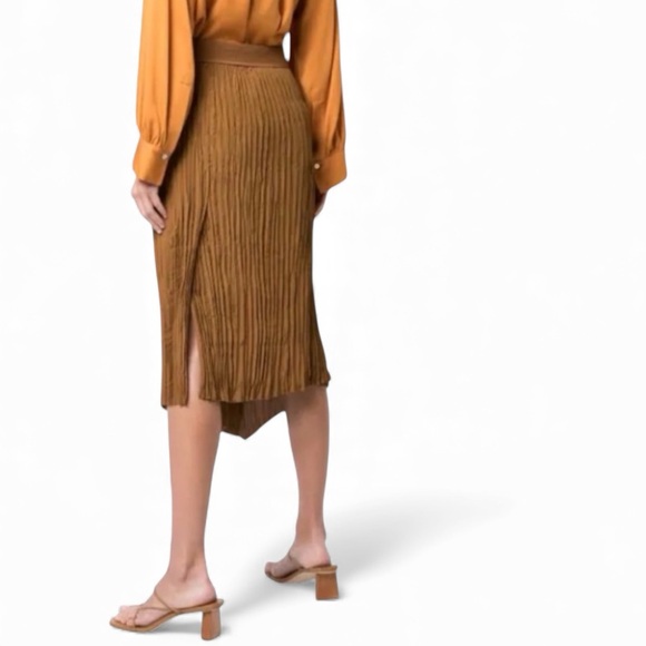 VINCE Crinkle Pleated Pull On Skirt - Picture 2 of 9